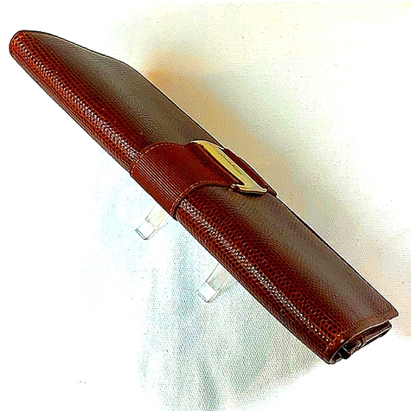 SALVATORE FERRAGAMO  AUTHENTIC LIZARD BIFOLD LEATHER WALL W/CROSSBODY CHAIN - Picture 14 of 15